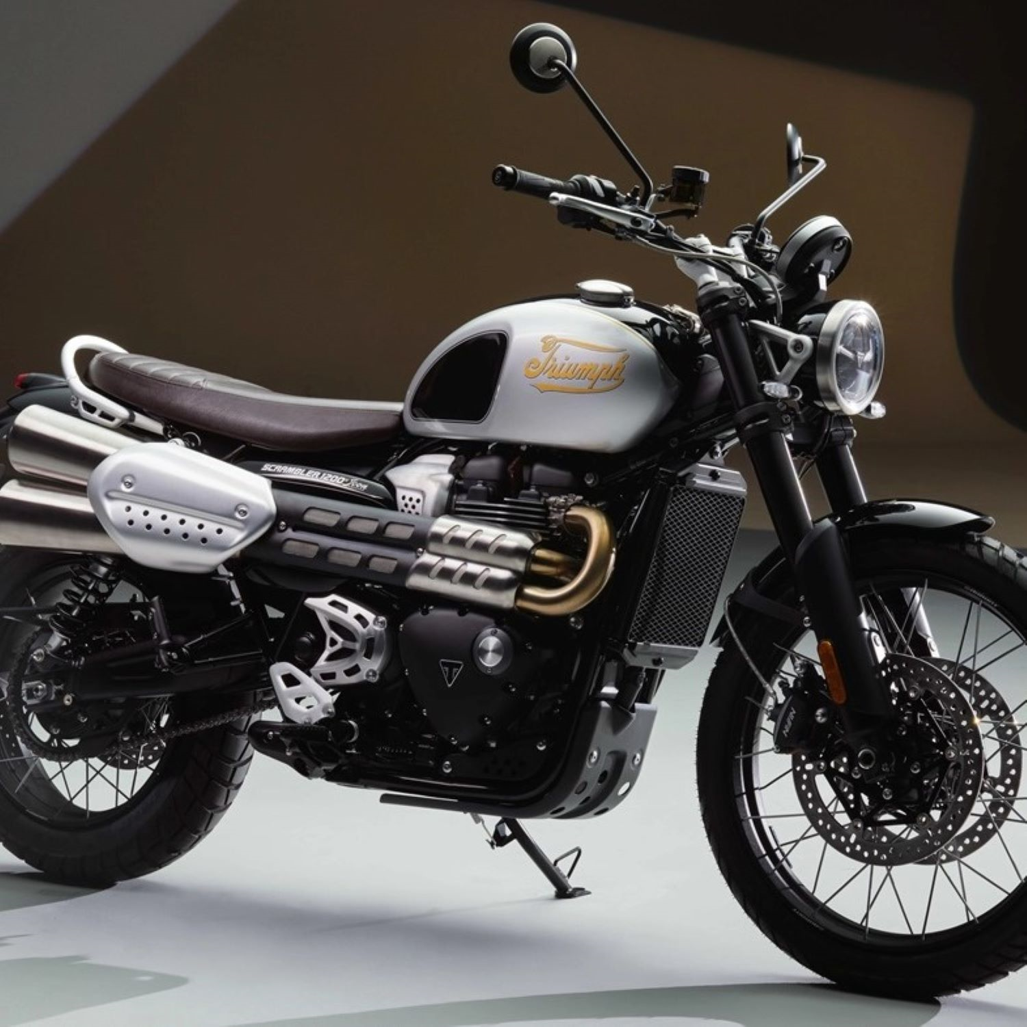 Triumph Aluminium Silver (code MH) Paint Product